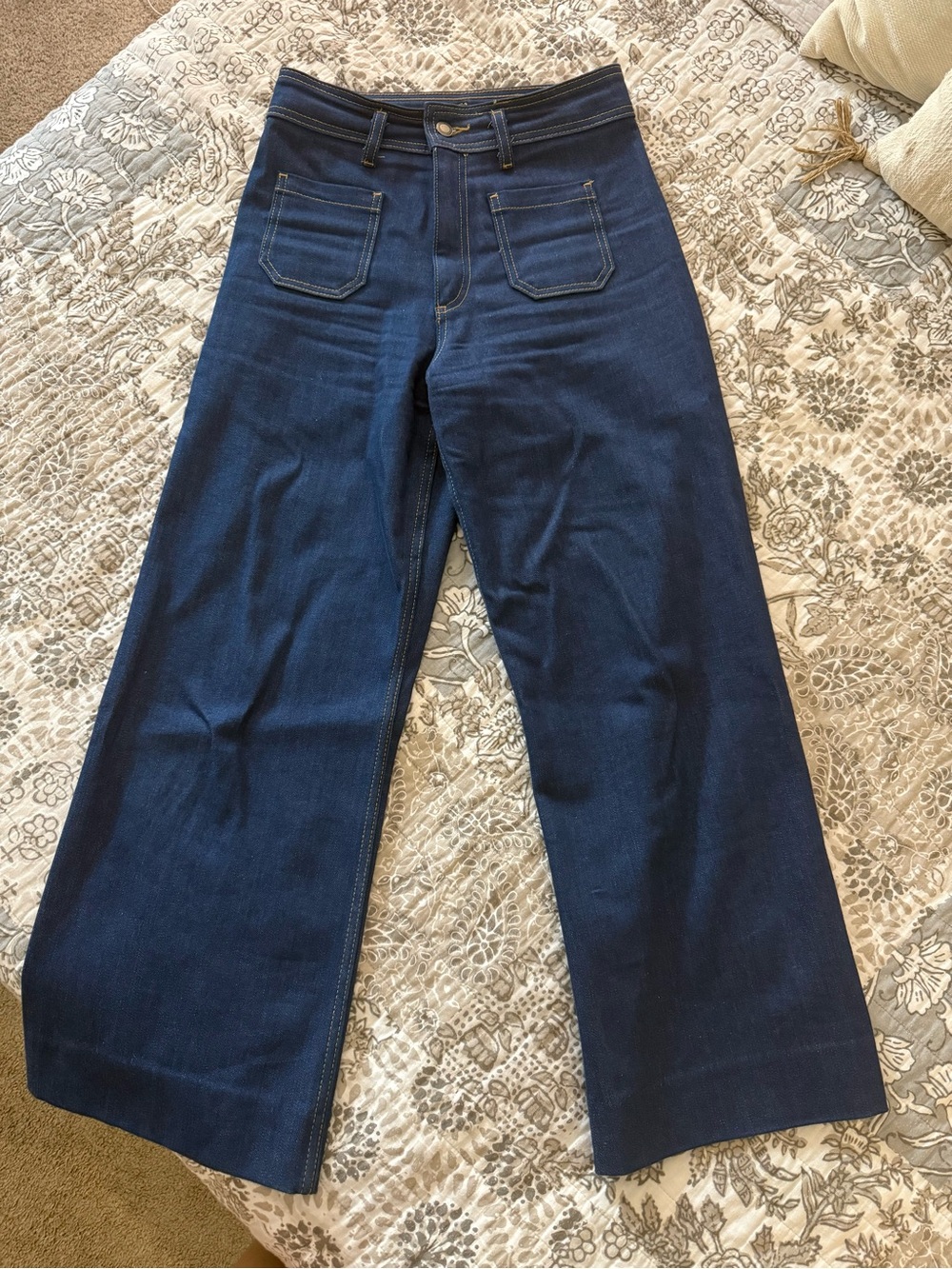 Zara High-Rise Wide-Leg Jeans in Dark Blue